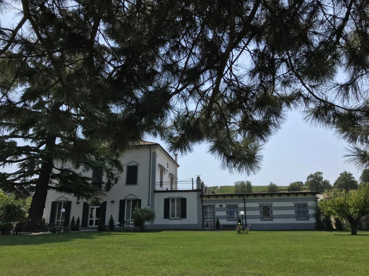 B&B Villa Prestigio Novi Ligure Exterior foto